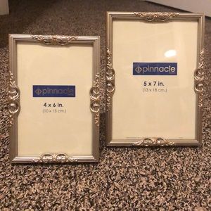 Picture frame set w/silver & gold detail- like new